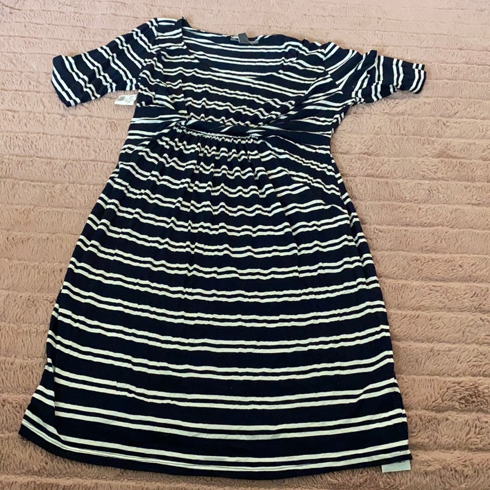A Pea in the Pod Striped Short Sleeve Maternity Dress Size Large Navy White NWT